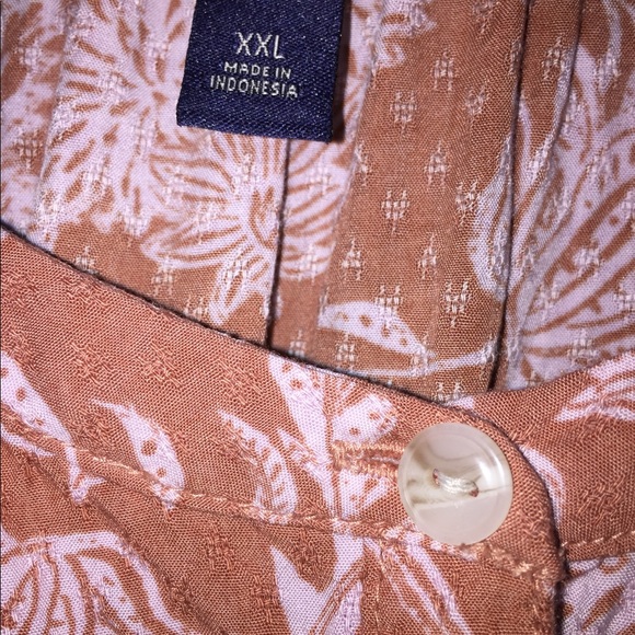 Universal Thread Floral Short Sleeve Button Down - Picture 5 of 9